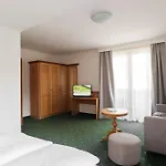 Hotel Martini Kaprun Inkluding Breakfast, Free Parking And Zell Am See-Kaprun Summer Card Hotel