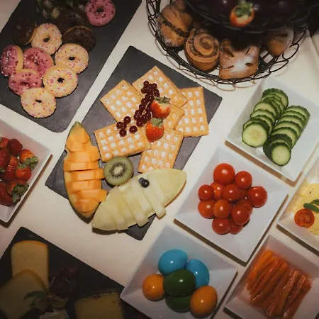 Ξενοδοχείο Martini Inkluding Breakfast & Free Parking 3*