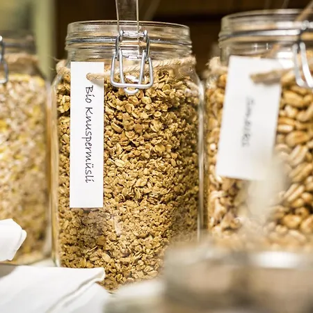 Martini Inkluding Breakfast & Free Parking Hotel