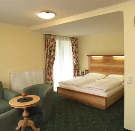 Hotel Martini Kaprun Inkluding Breakfast, Free Parking And Zell Am See-Kaprun Summer Card
