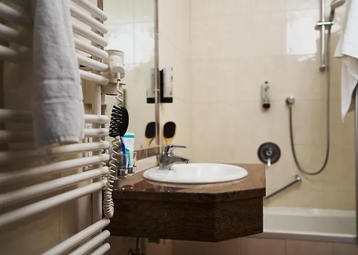 Martini Inkluding Breakfast & Free Parking Hotel 3*